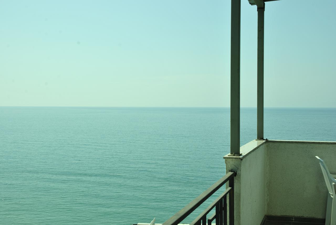 The View Apartment Makhinjauri Exterior photo